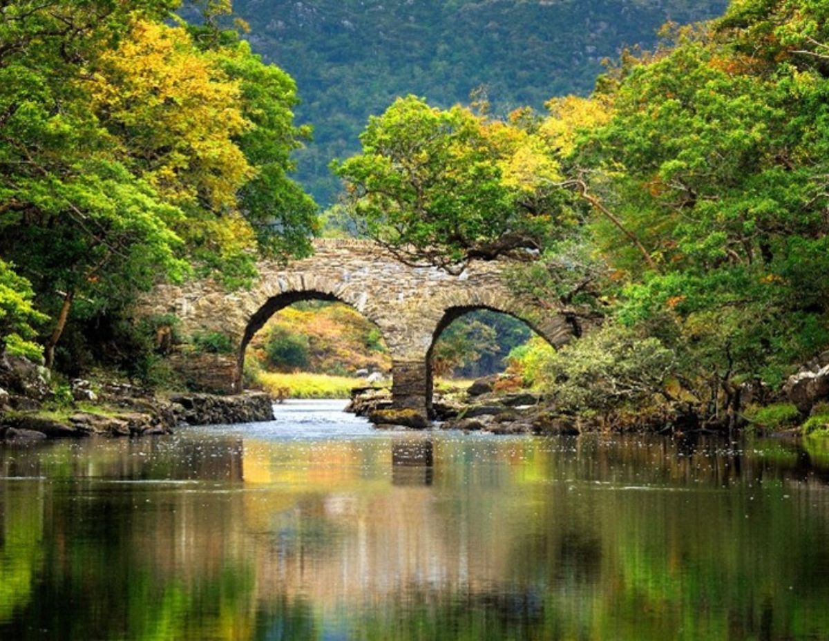 Ireland: Glimpses of Green